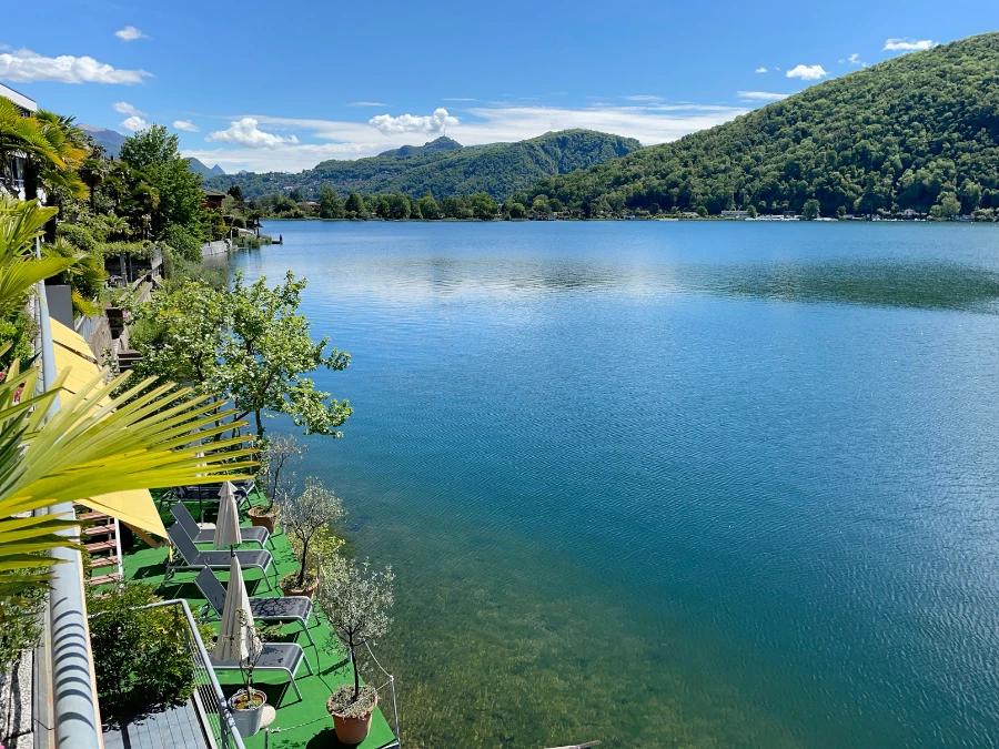 Tresa bay Hotel - Terrasse am See